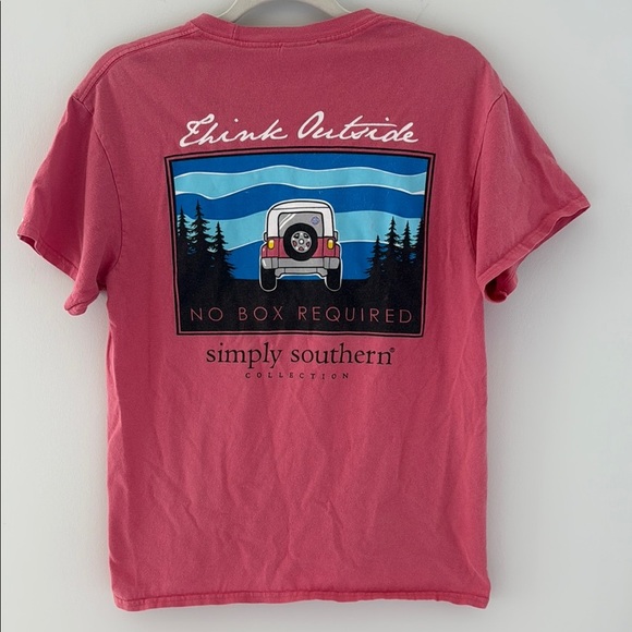 Simply Southern Red Graphic T-Shirt - Picture 1 of 5